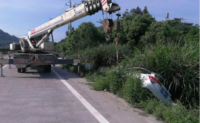 榕江重载吊车救援 榕江重载吊车救援